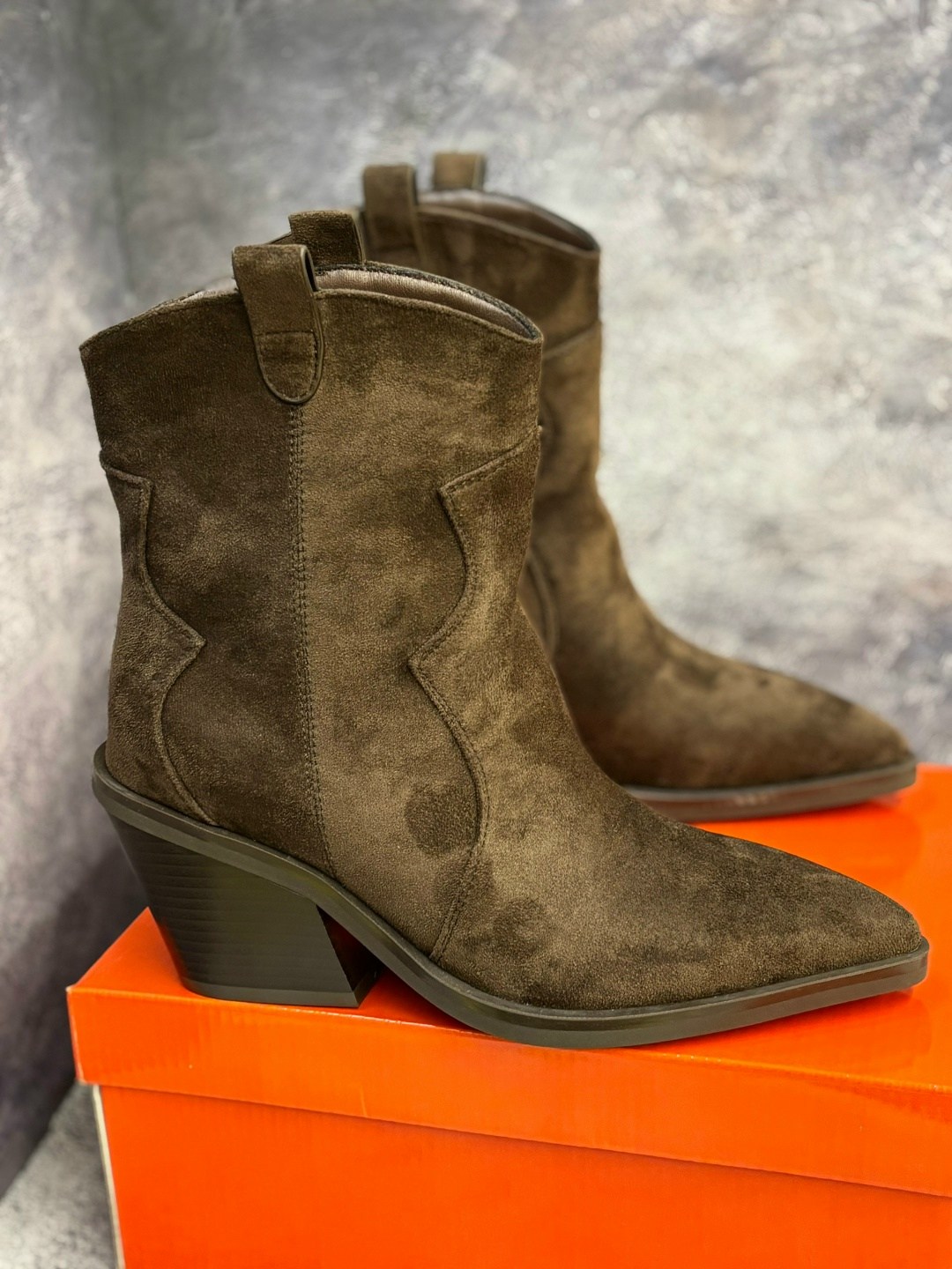 женские ботинки казаки черная замша демисезонные,полусапожки казаки,замшевые казаки,,полусапоги женские