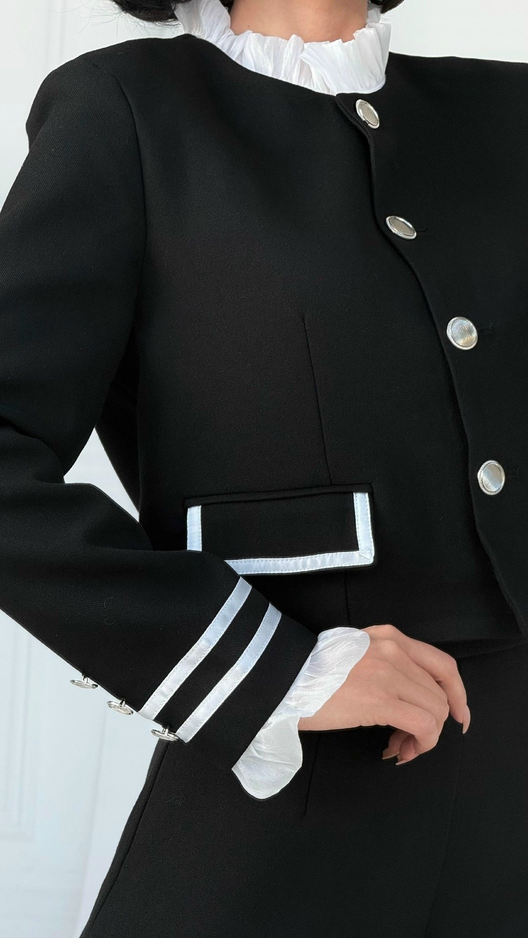 женские брючные костюмы,юбочный костюм женский черный,женские костюмы,жакет,костюм с юбкой