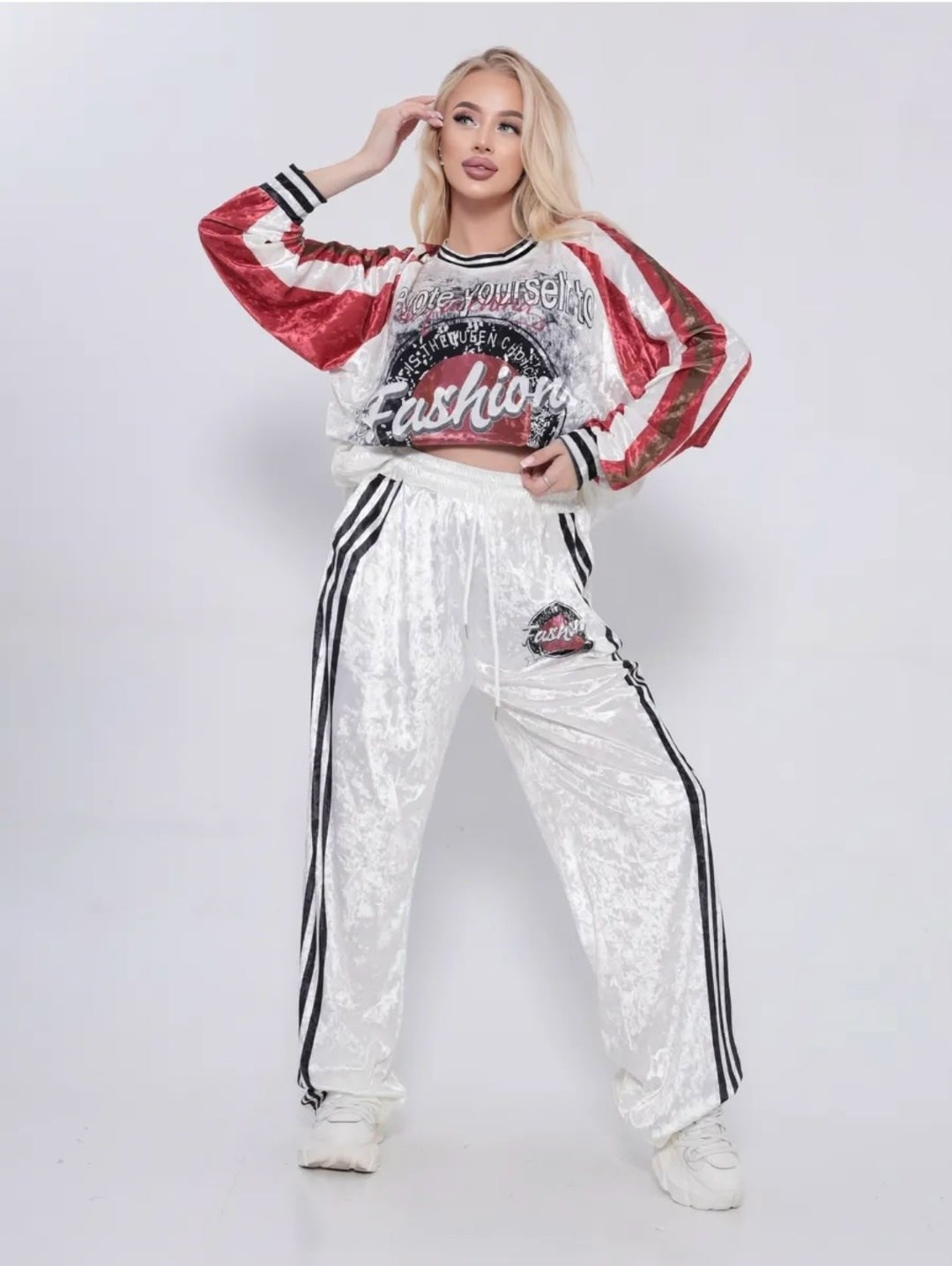 спортивный велюровый костюм,велюровый костюм,стильные костюмы,спортивные костюмы женские,спортивные костюмы