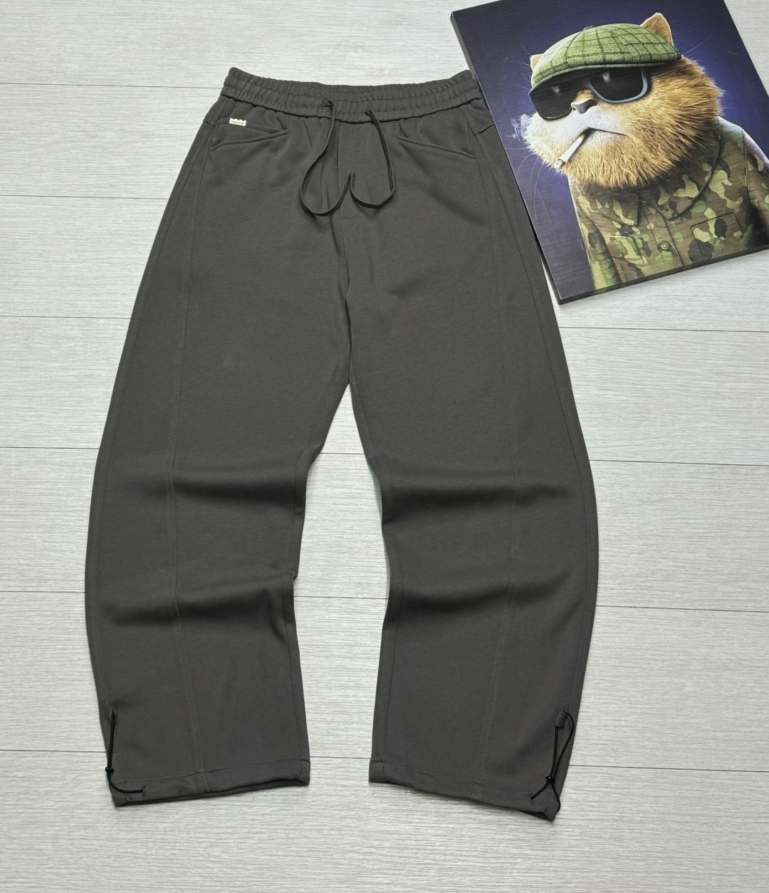 широкие брюки,брюки бриджи,брюки с нaчeсoм,брюки серые,школьные брюки