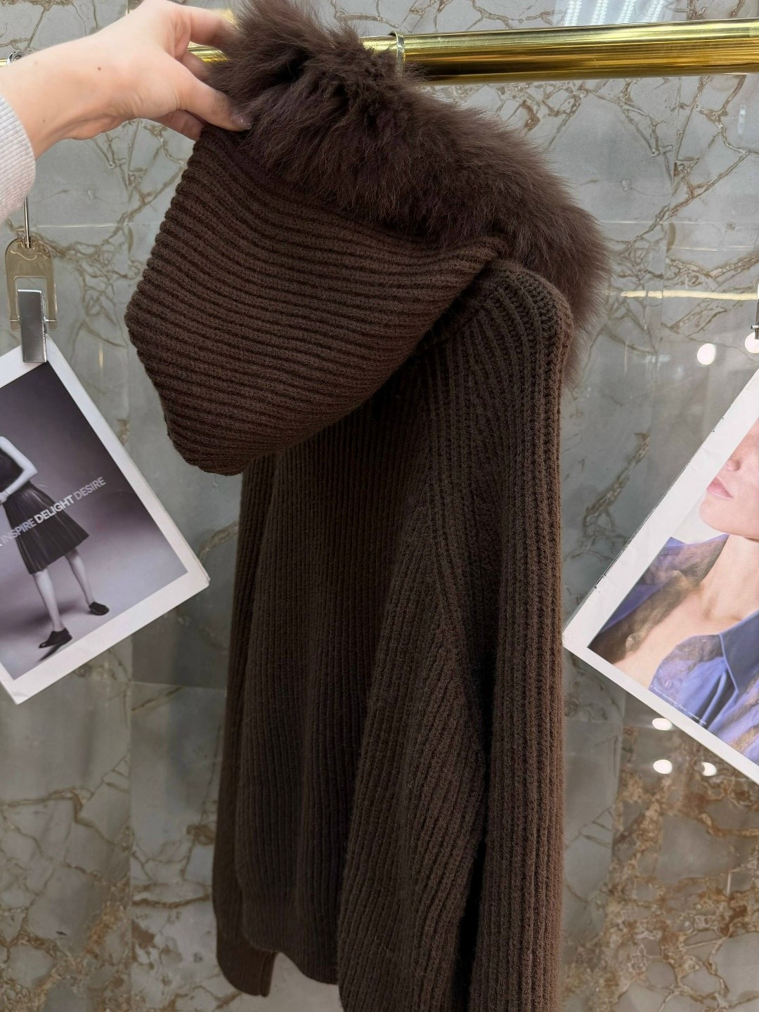 свитера с капюшоном,кофта с меховым воротником,куртка вязаная,кардиган с мехом,женский вязаный кардиган с капюшоном