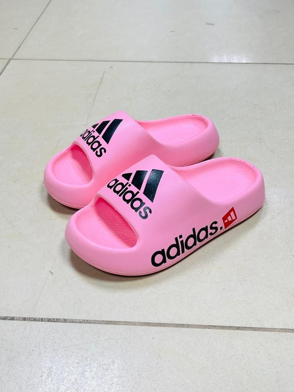 шлепанцы adidas,adidas сланцы,шлепки adidas,сланцы мужские adidas,