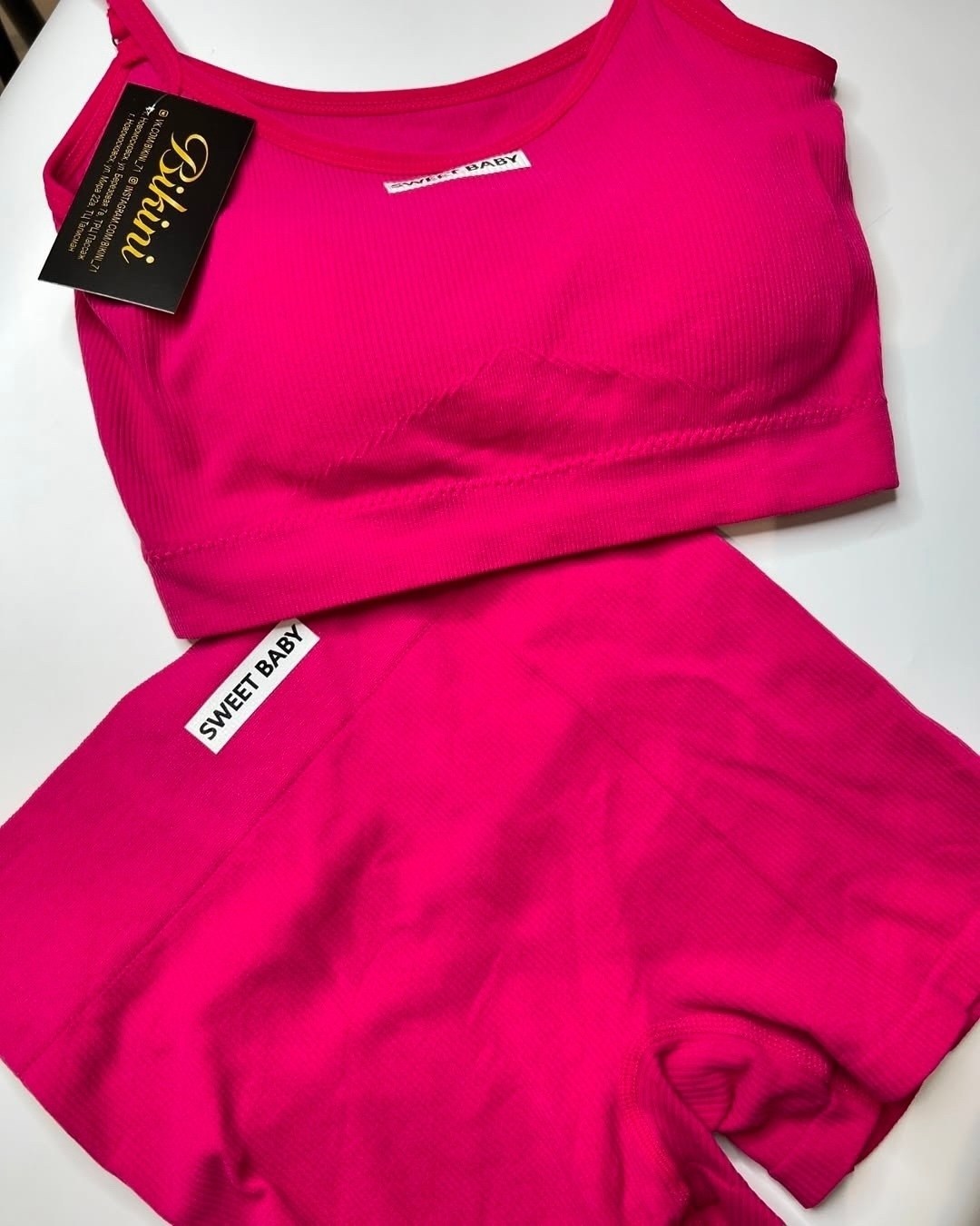 костюм для фитнеса,костюм для фитнеса женский,костюм спортивный комплект топ и шорты,спортивный костюм летний топ и шорты для фитнеса,спортивный женский костюм для фитнеса