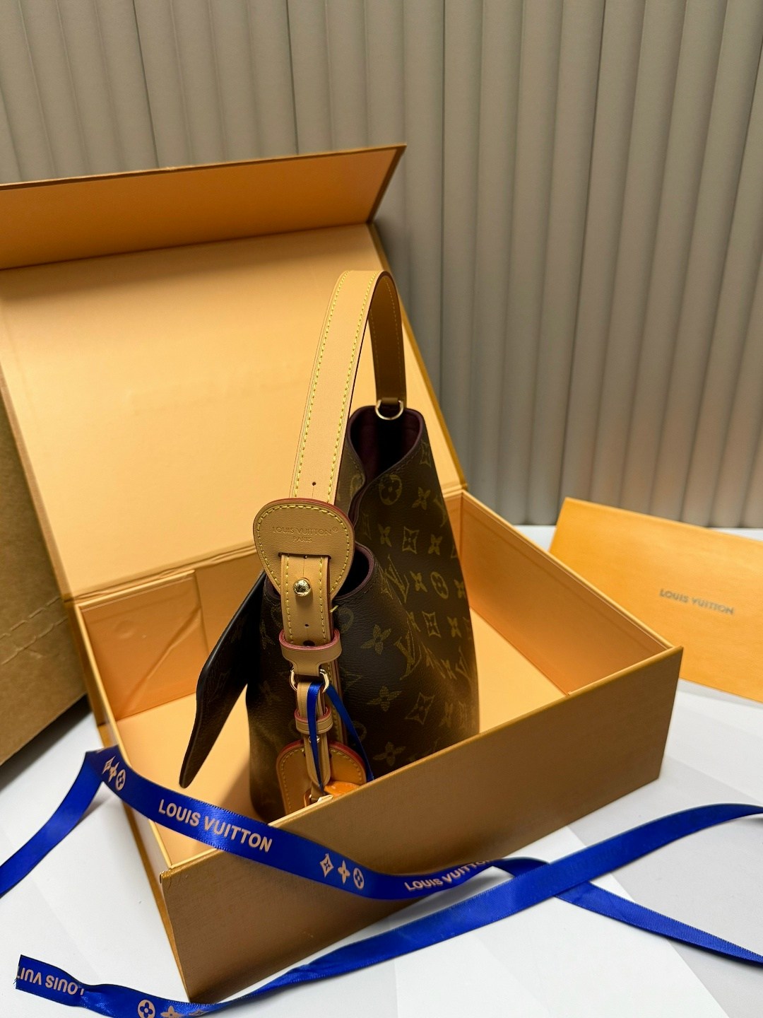 louis vuitton сумка на плечо,сумка женская louis vuitton,louis vuitton сумка,сумочка луи виттон,сумка луи виттон