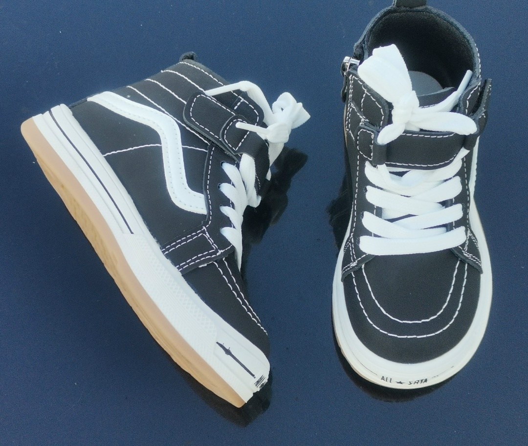 ,белые кроссовки,кеды кроссовки,детские кроссовки,высокие кроссовки