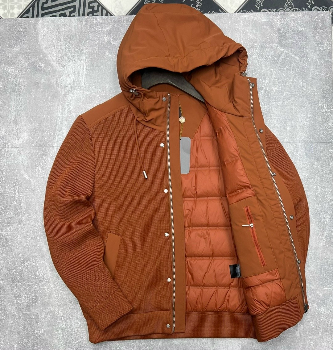 куртка,куртка бомбер,бежевая куртка,комбинированная куртка,куртка с капюшоном