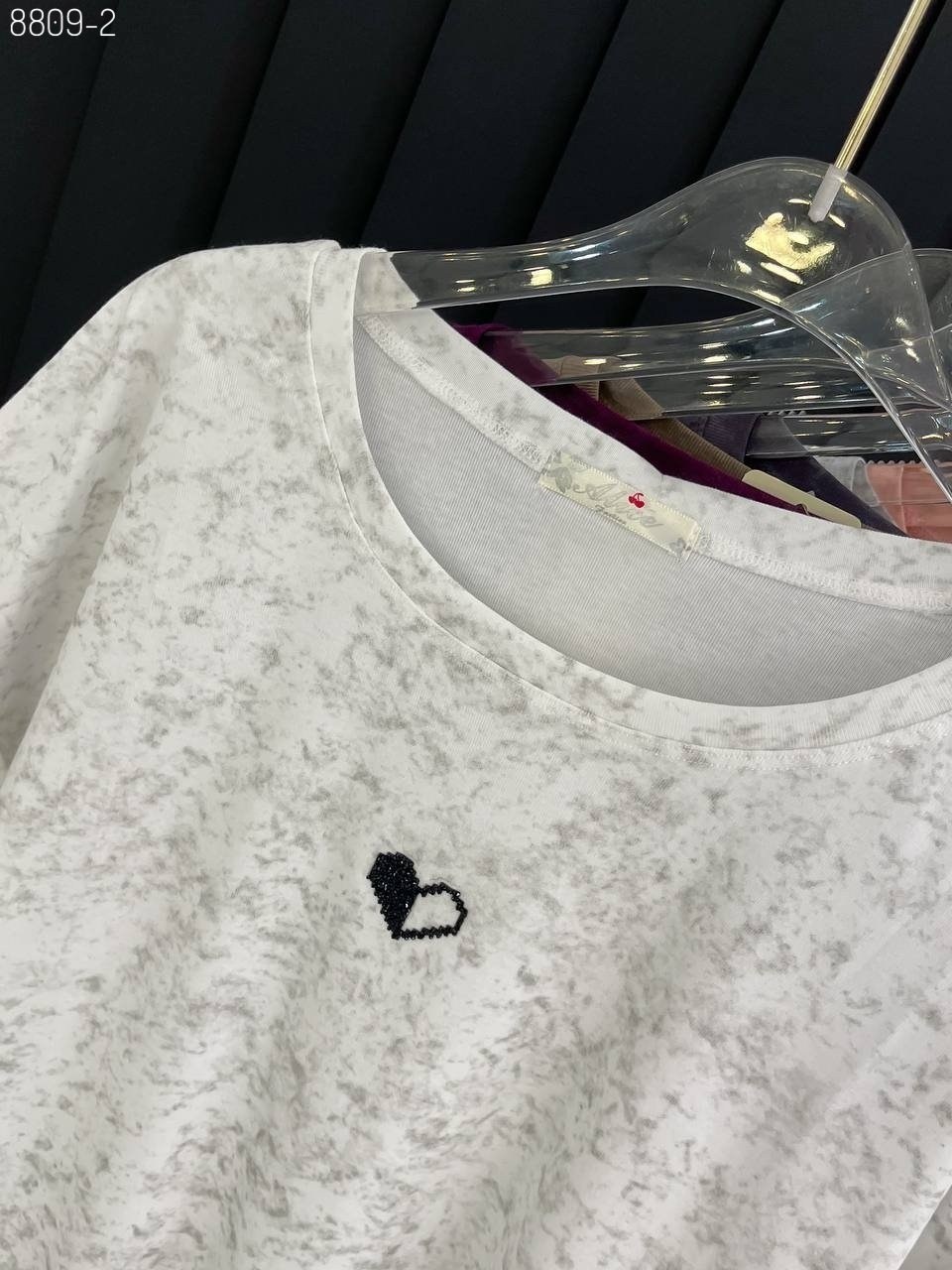 женская футболка,футболки модные,футболка хлопок,футболка,велюровая футболка женская