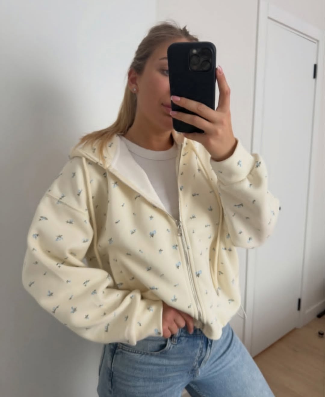 костюм спортивный,костюм спортивный женский,спортивный костюм со стразами,женский костюм,костюм