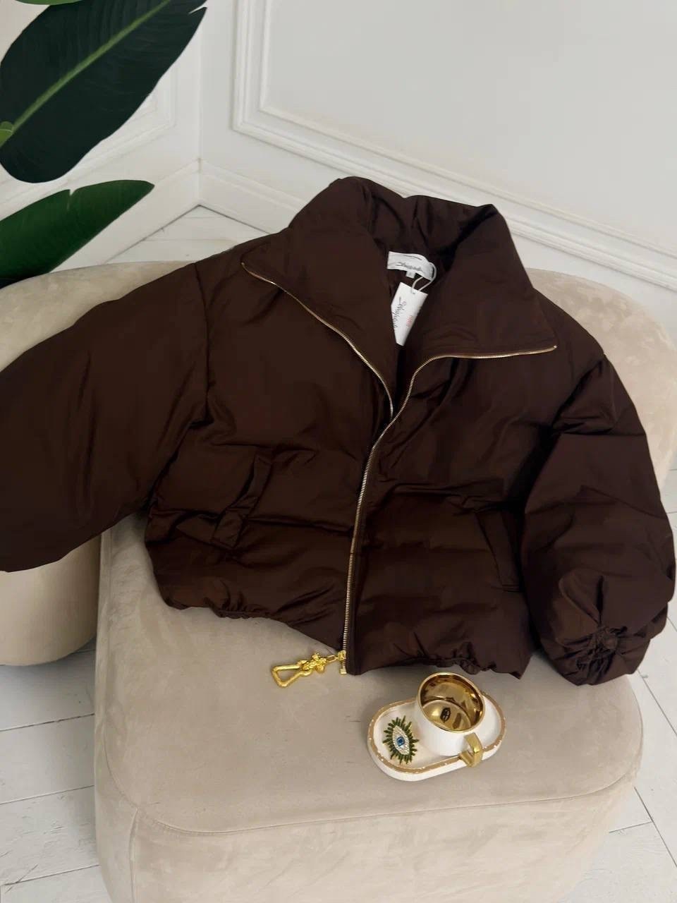 куртка оверсайз с капюшоном осенняя okxana utova brand,куртка оверсайз,стильная куртка,куртка оверсайз с капюшоном осенняя oksana utova brand,женская куртка