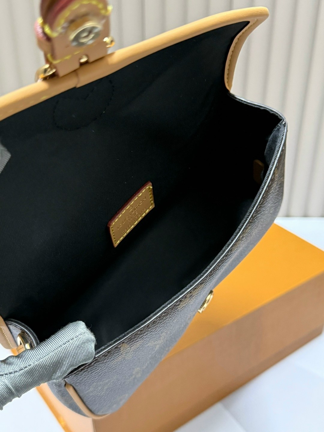 сумка louis vuitton,louis vuitton сумка на плечо,женская сумка louis vuitton,сумка луи виттон,модная сумка