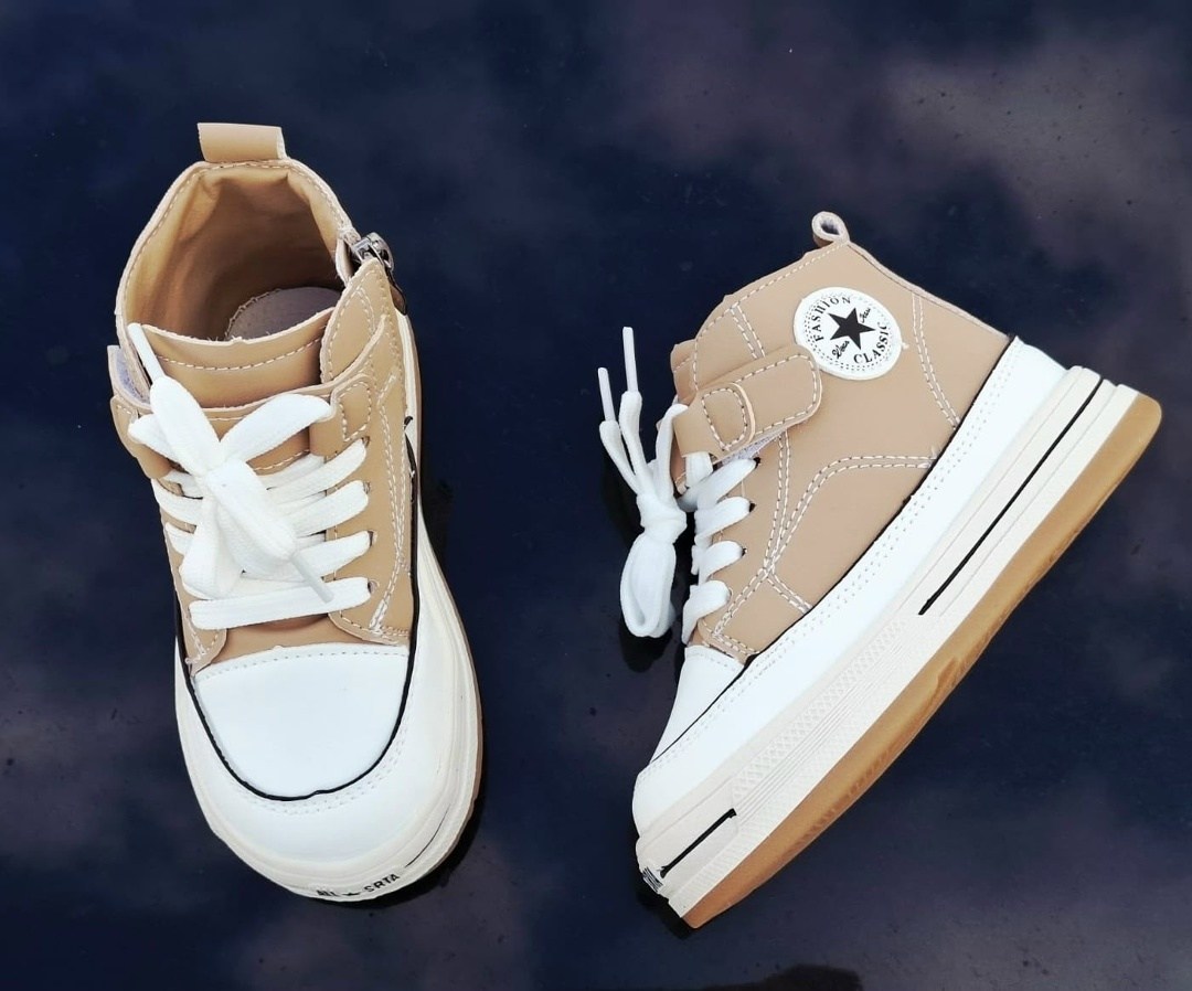 ,кроссовки мальчику,спортивная ,модная детская ,кроссовки женскиe