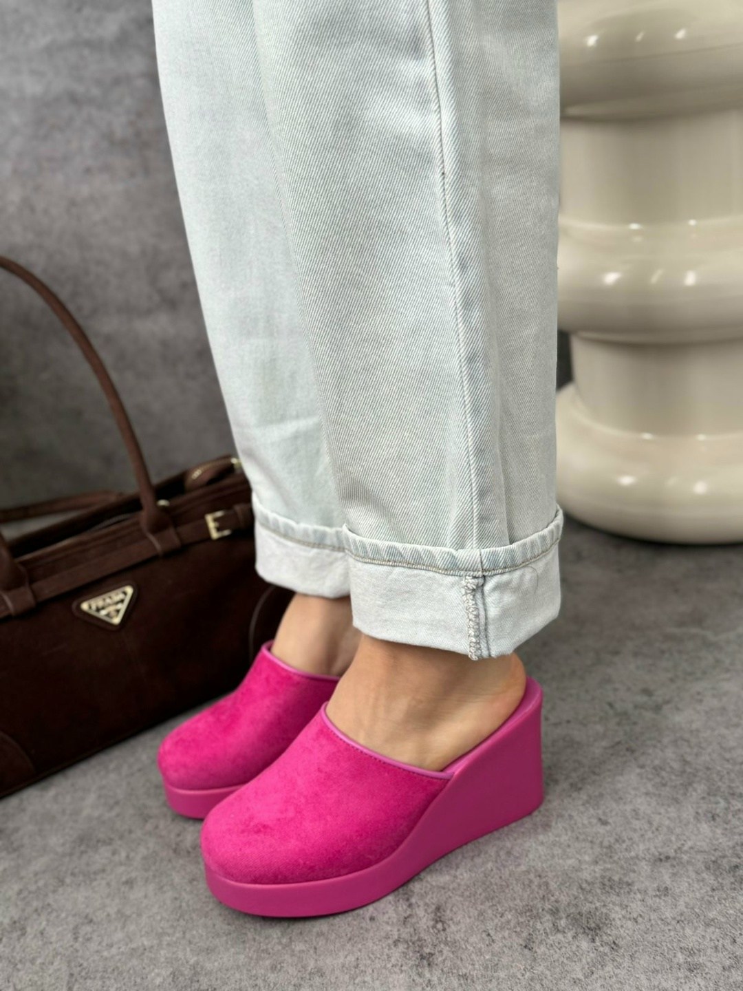 ,женские шлепанцы на платформе,шлепки на платформе,женские шлепанцы,модные тапочки