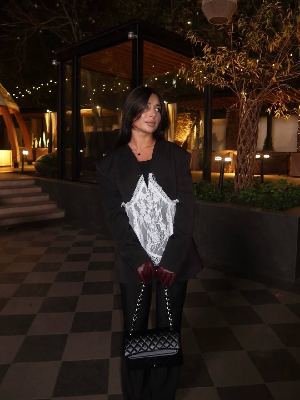 девушка,девушка элегантная,стильные наряды,женская мода,кожаная перчатка