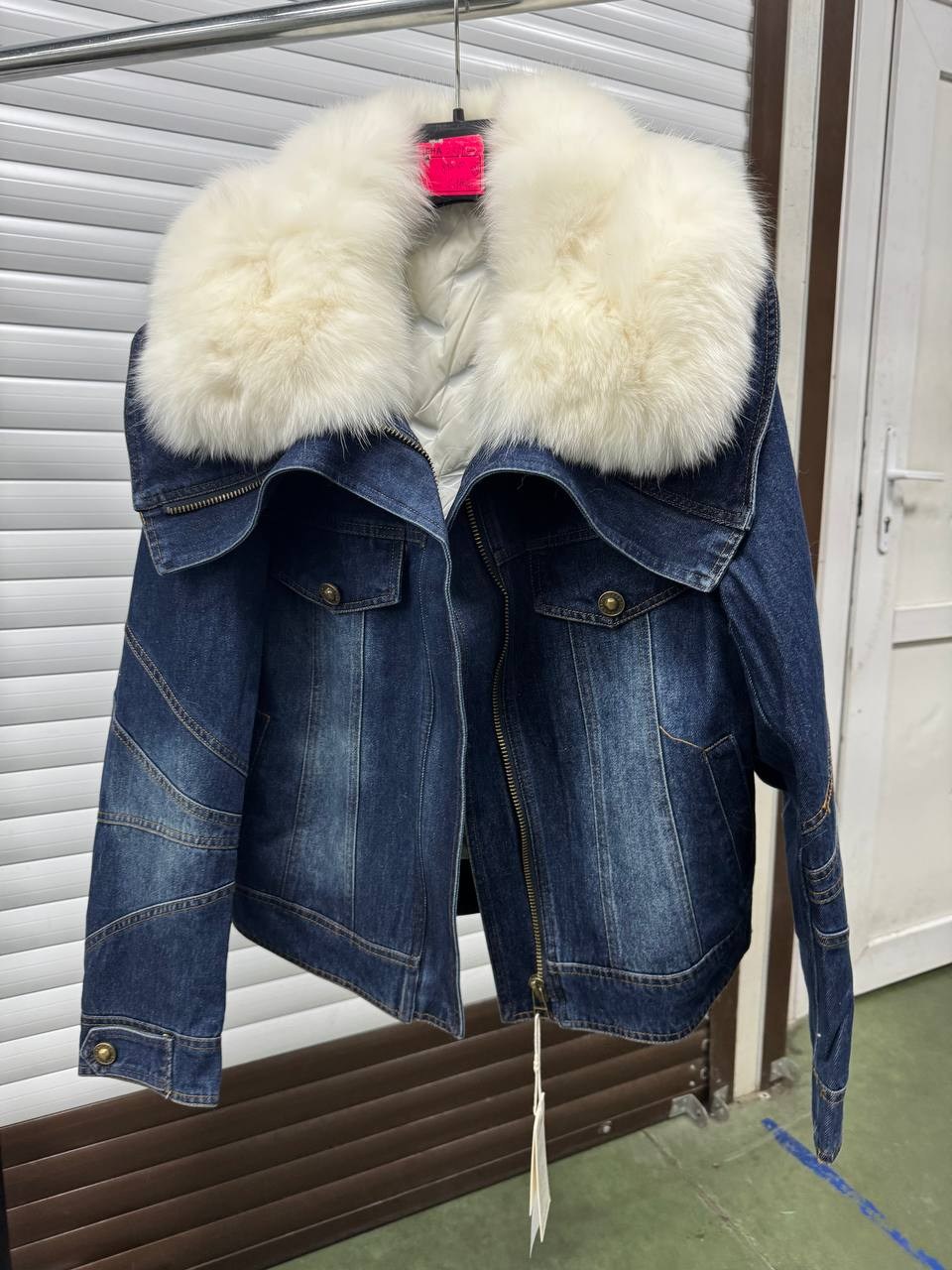 куртка джинсовая,джинсовая куртка с натуральным мехом женская,джинсовая куртка с мехом,джинсовая куртка с мехом женская,джинсовка с мехом