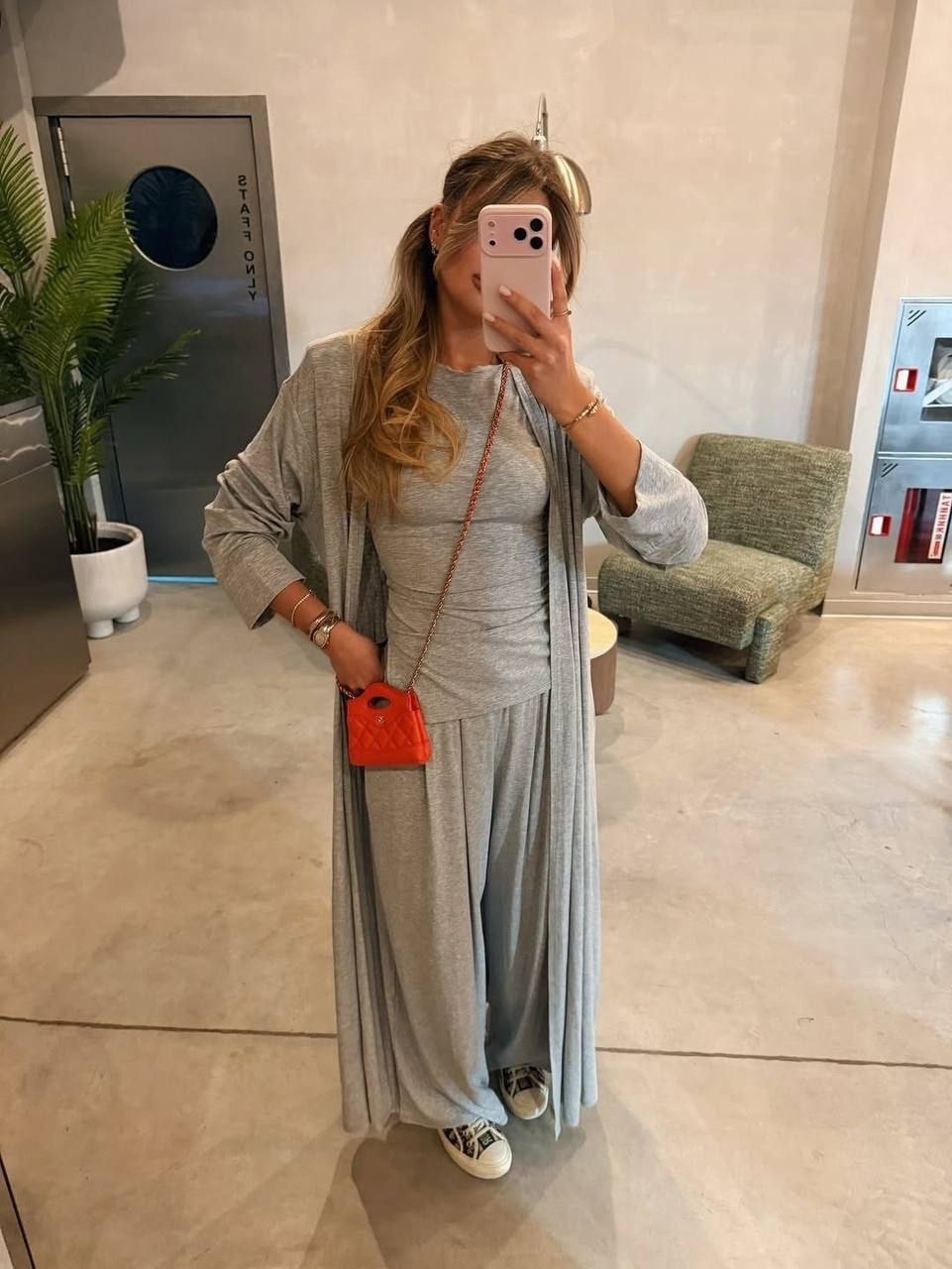 широкие брюки,трикотажный костюм,стильные наряды,широкие штаны