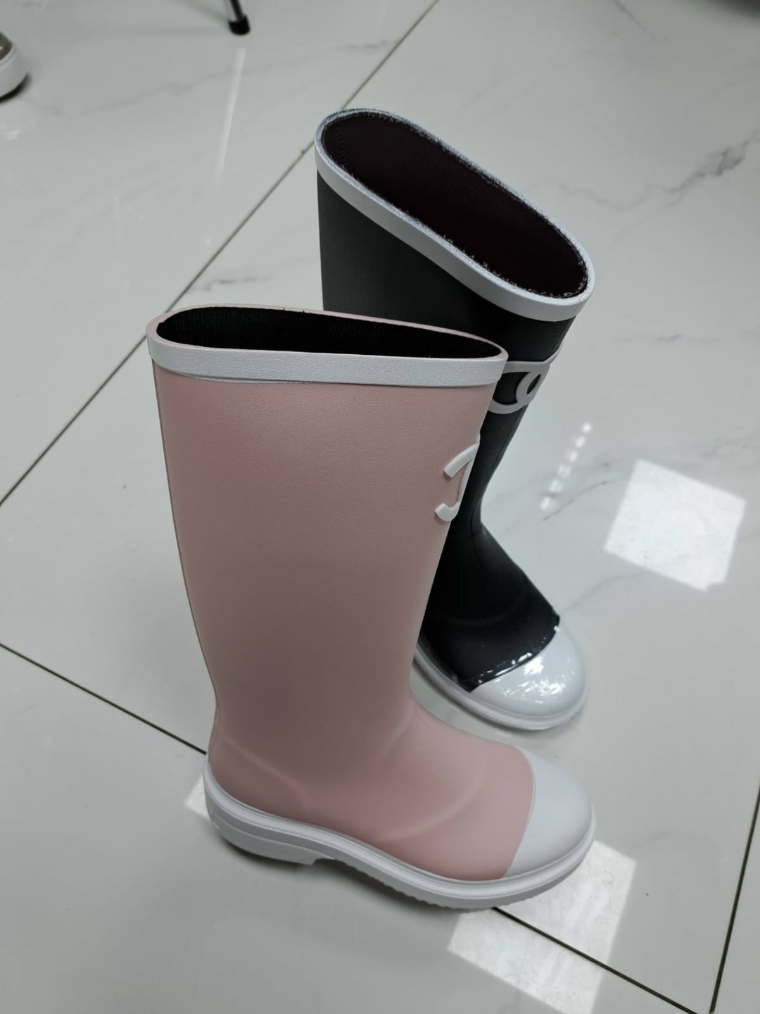 резиновые сапоги женские,резиновые сапоги,женские водонепроницаемые резиновые сапоги,модные резиновые сапоги женские,резиновые сапоги высокие