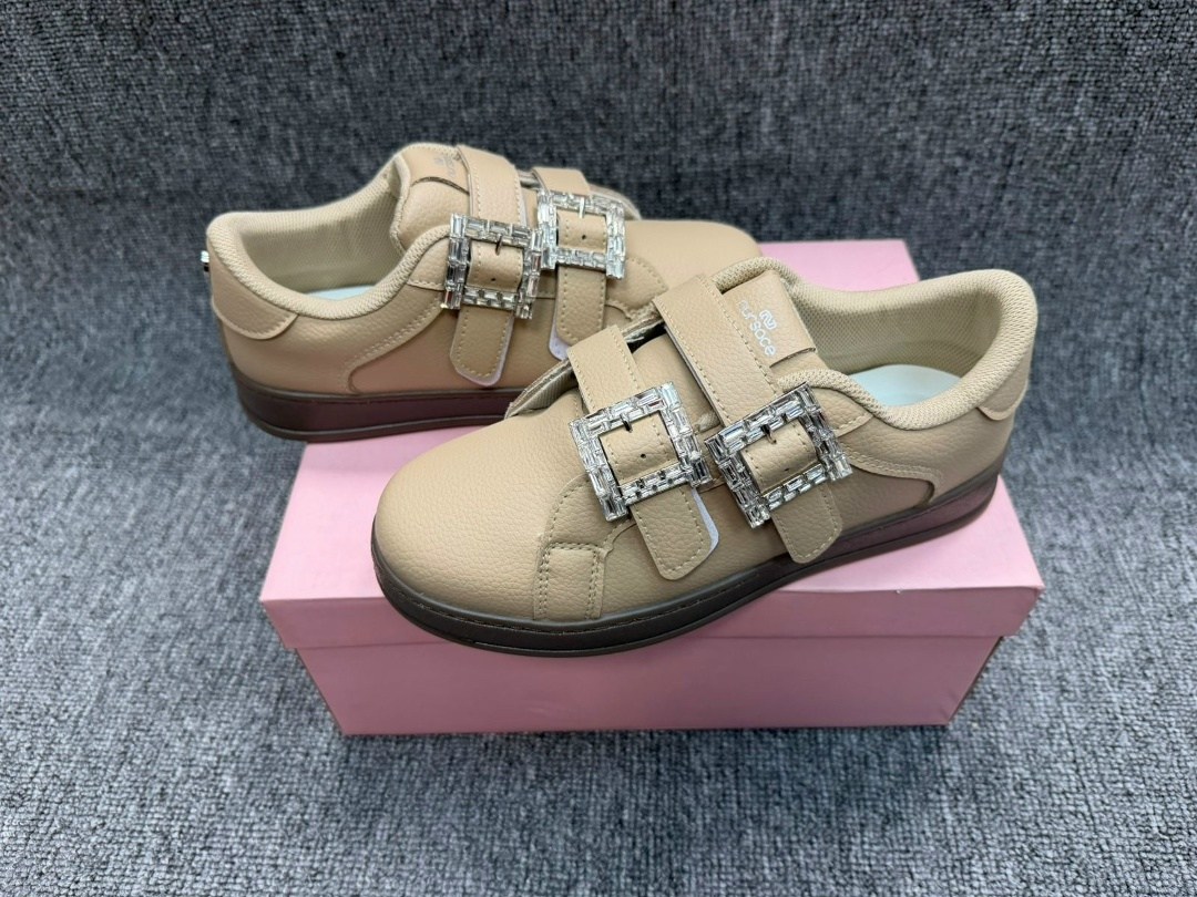 , женская,женские кроссовки,спортивная ,обуви