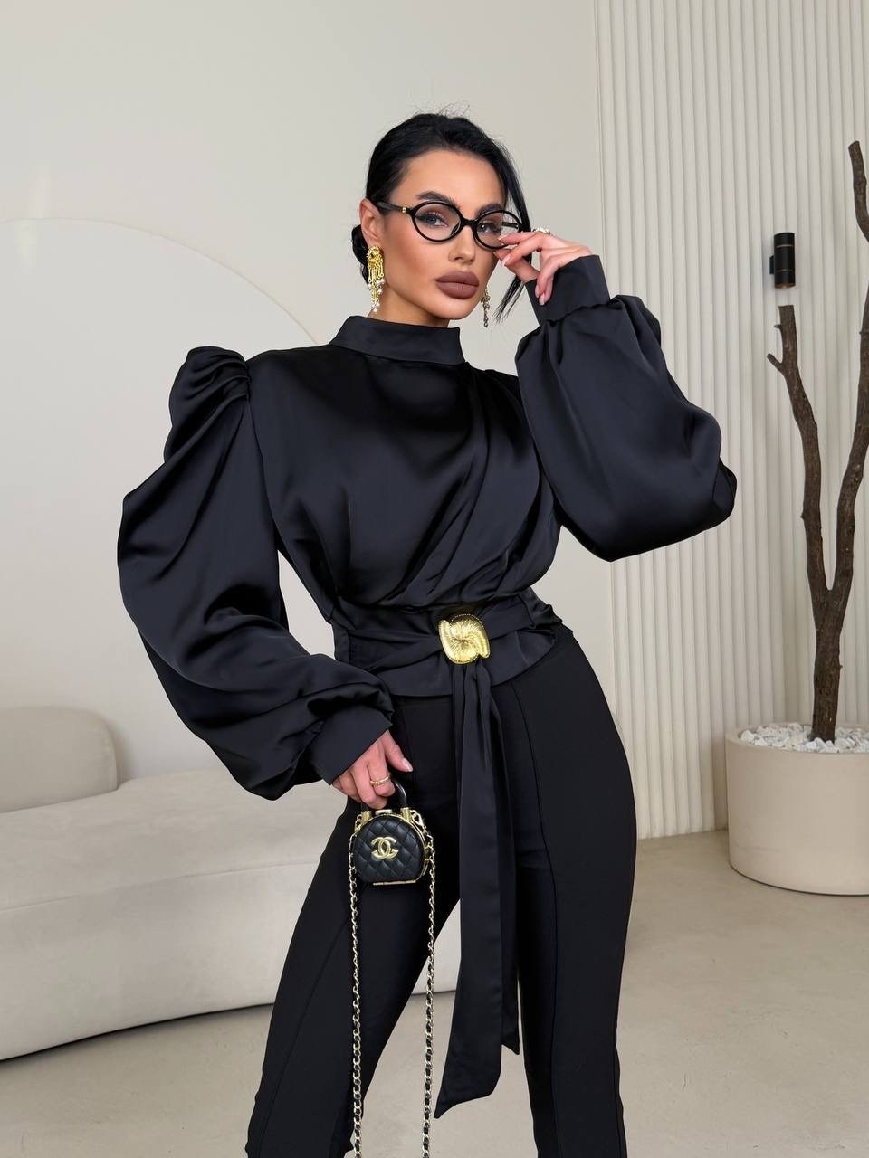 стильная блузка,шелковая блузка,женская однотонная блузка twotwinstyle белая,женская блузка,блуза с объемными рукавами