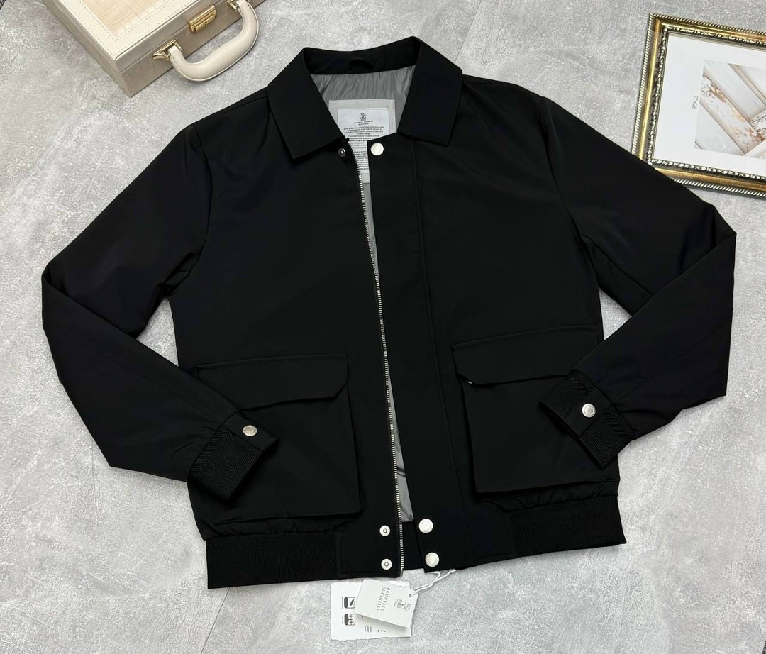 куртка бомбер,повседневная куртка,куртка,легкая куртка,стильная куртка