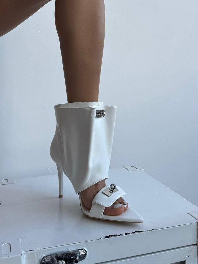 женская,модная ,модные ботинки,ботинки женские,каблуки сапоги