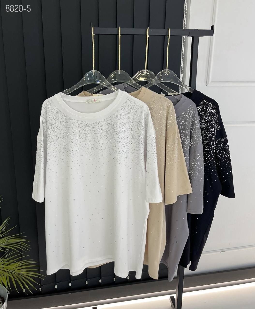 женская футболка,женская футболка оверсайз со стразами,футболка со стразами оверсайз,футболка женская оверсайз,футболка со стразами