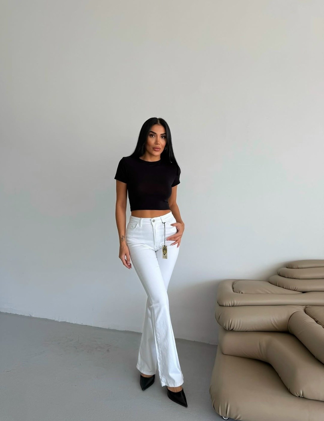 белые джинсы клеш,джинсы белые,белые джинсы женские,джинсы брюки,джинсы клеш женские