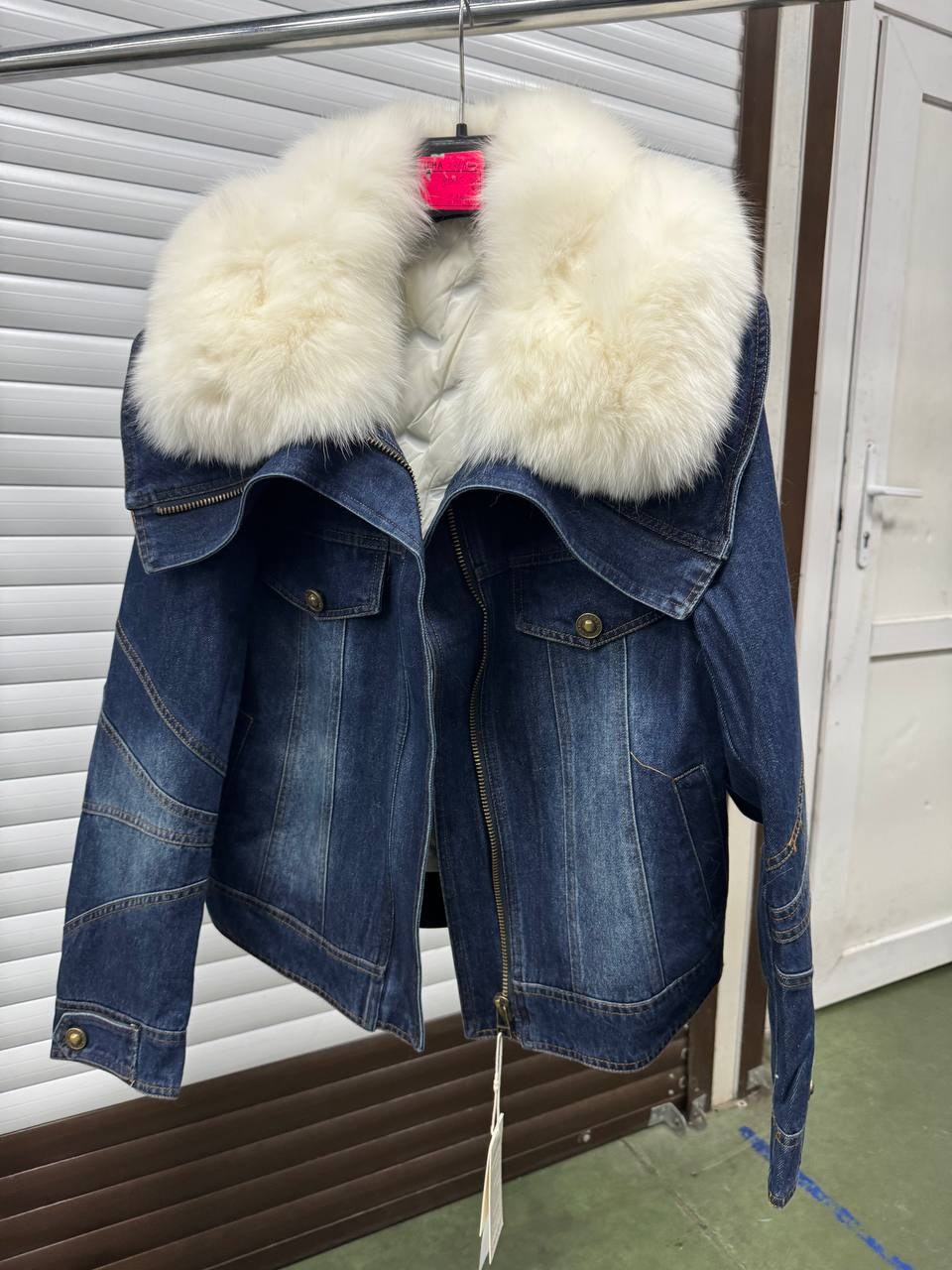 куртка джинсовая,джинсовая куртка с натуральным мехом женская,джинсовая куртка с мехом,джинсовая куртка с мехом женская,джинсовка с мехом