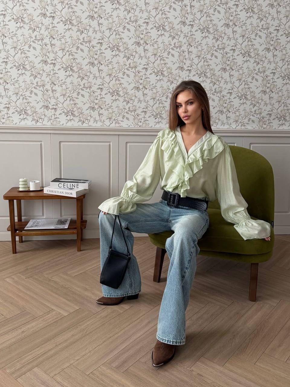 блузка с оборками,рубашка с рюшами,женская рубашка с рюшами,женская блузка,рубашка с оборками