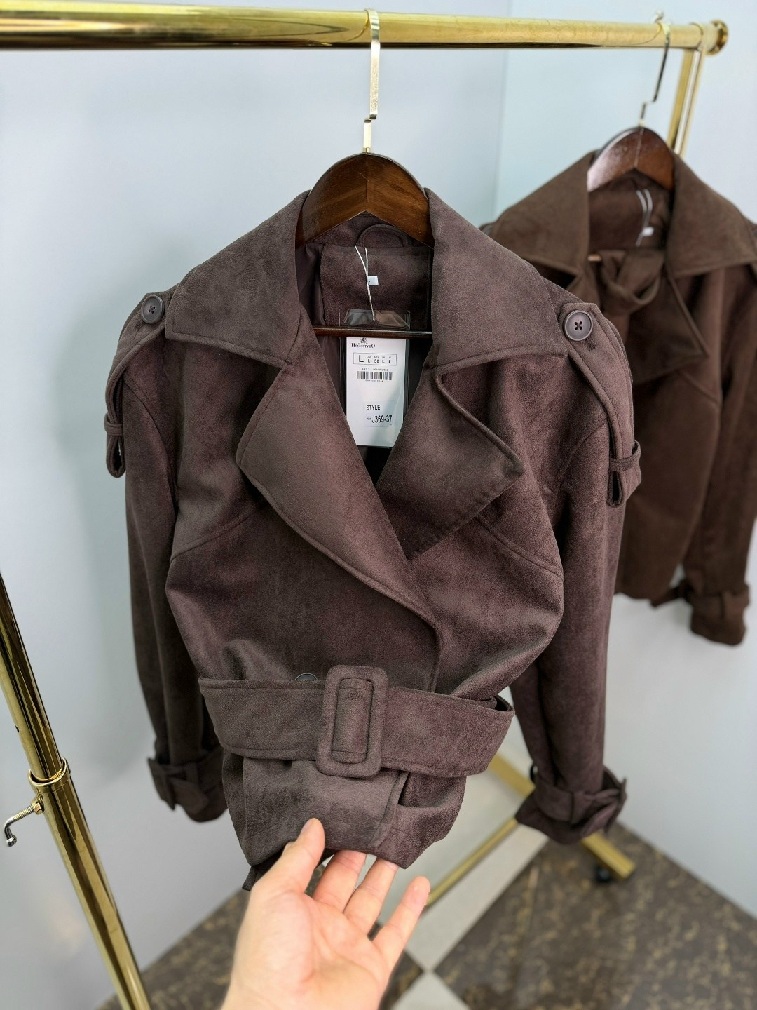 куртка косуха замшевая коричневая с поясом tadari,женская куртка из замши шоколад,куртка косуха замшевая коричневая tadari,куртка замшевая женская,куртка замшевая