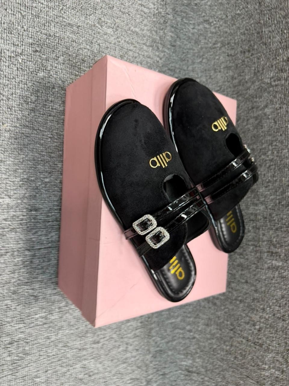 ,женские шлепанцы,шлепанцы модные,босоножки замшевые,женские тапки