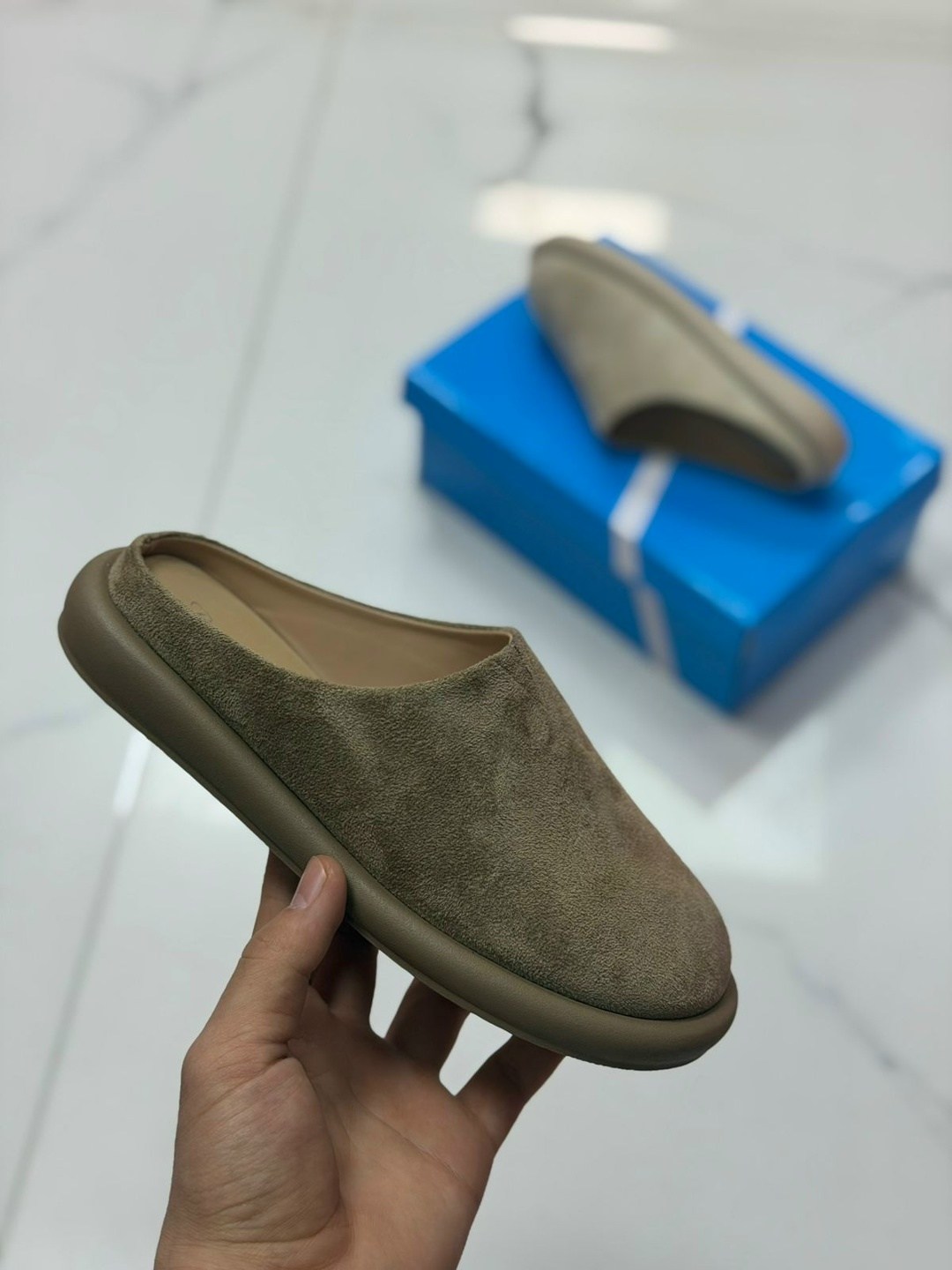 ,тапочки мужские,модная женская ,черные тапочки,сабо женские