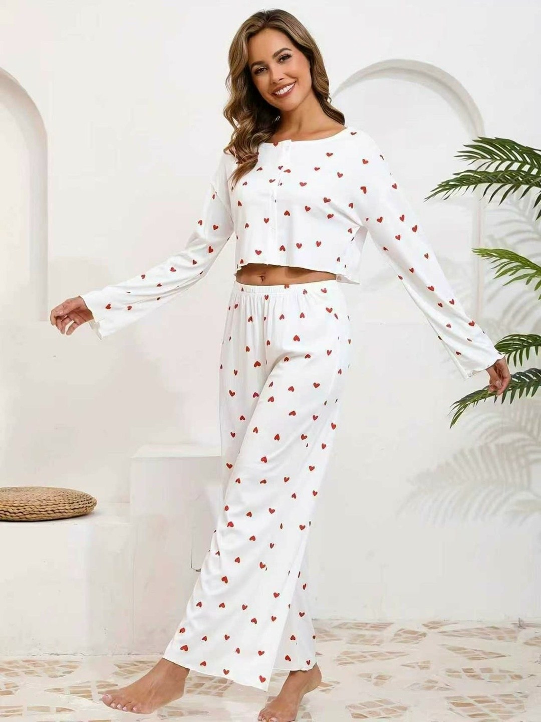 пижама женская со штанами и рубашкой с сердечками knopkaland,пижама со штанами и рубашкой с сердечками,пижама шелковая с сердечками брюки и рубашка emmi style,пижама женская с брюками с длинным рукаво