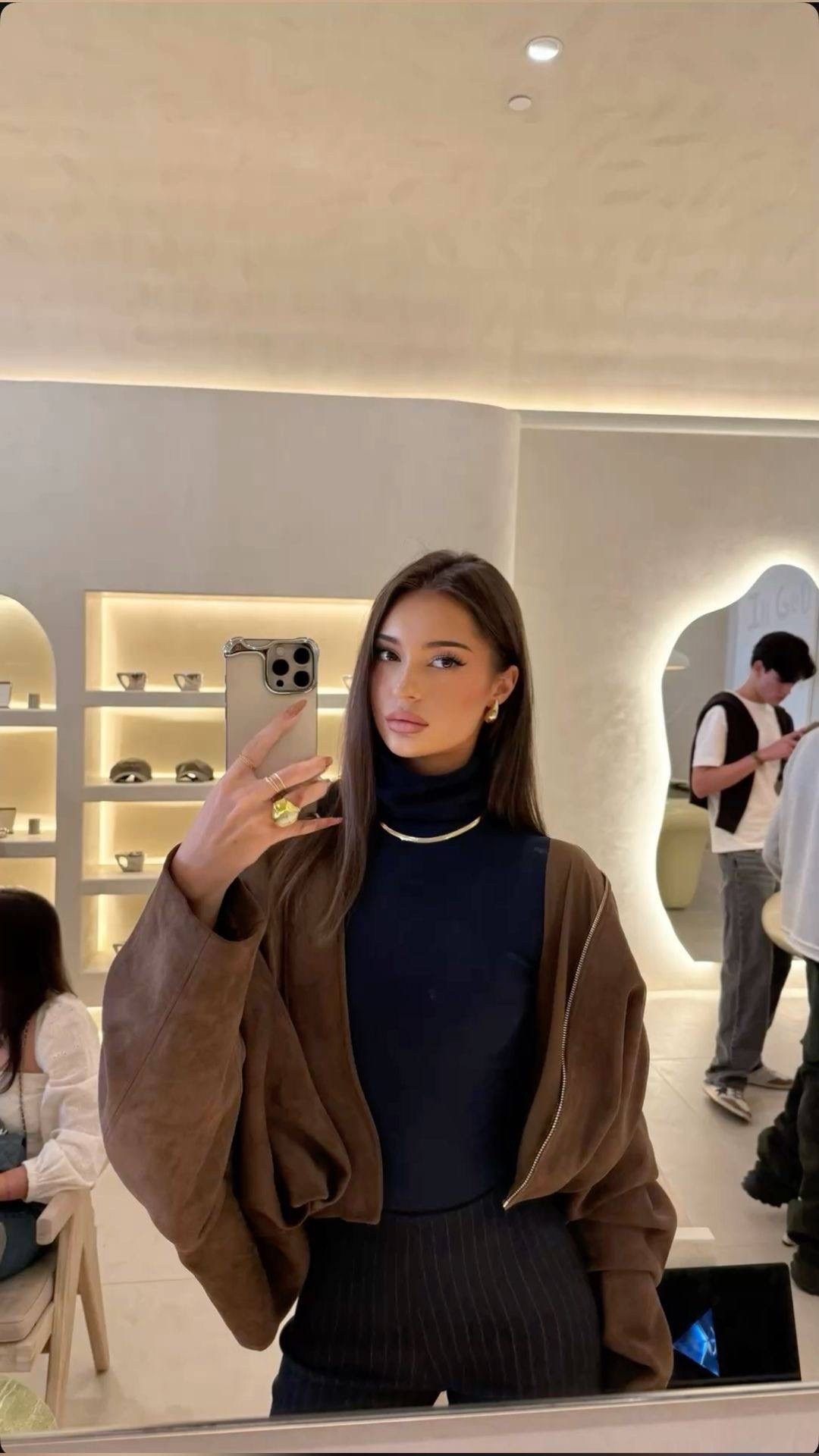 куртка бомбер,бомбер замшевый оверсайз athe.brand,замшевая куртка,куртка бомбер свободного кроя