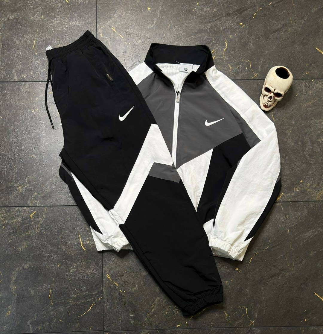 ветровка nike,спортивные костюм,спортивные костюмы nike,спортивный костюм для мужчин,ветровка для мужчин