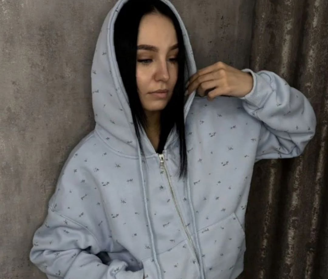 костюм спортивный,костюм спортивный женский,спортивный костюм со стразами,женский костюм,костюм