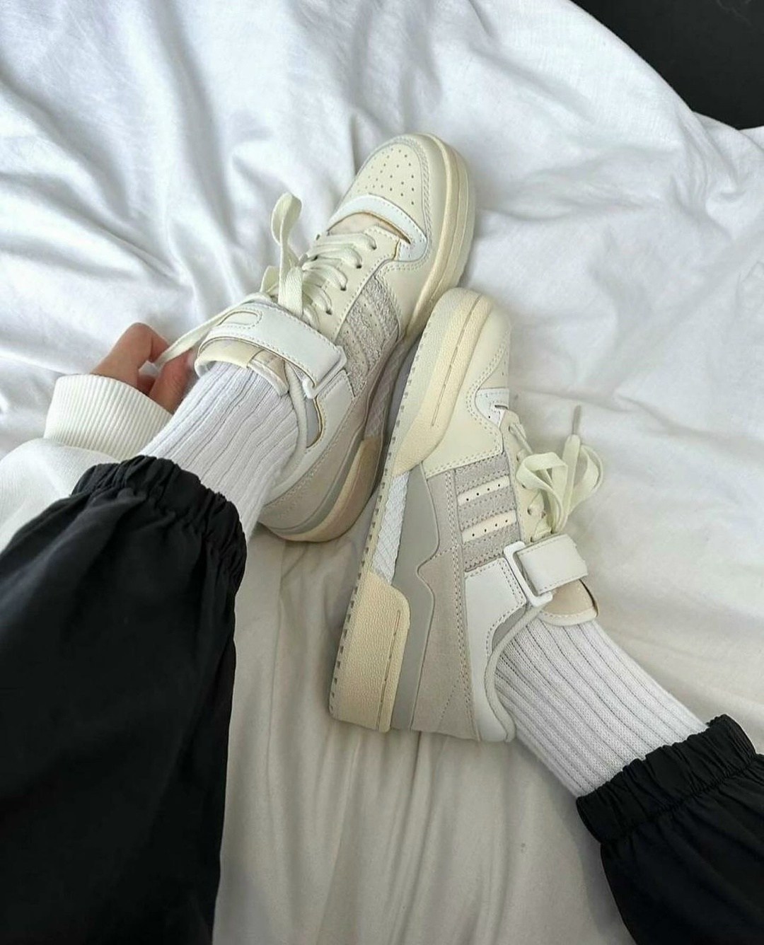 женские кроссовки adidas,кроссовки adidas,adidas forum low 84 бежевый лайт,женские кроссовки adidas gazelle bold,adidas forum 84 low бежевые