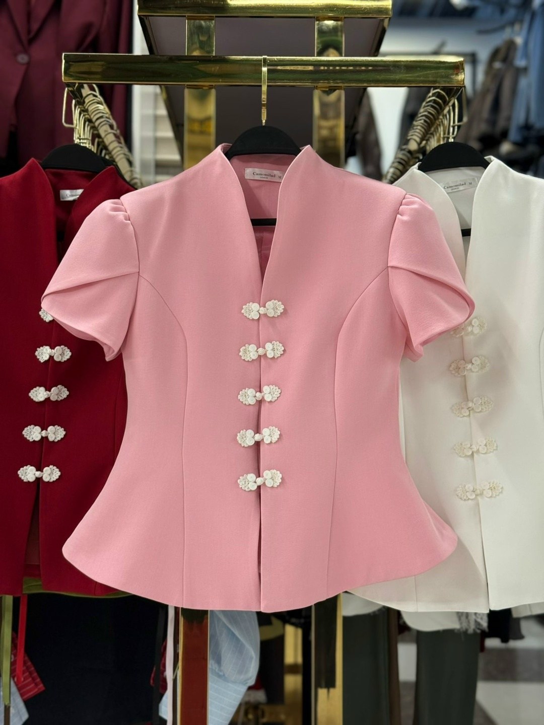 стильный наряд,брючный костюм,женская блузка,жакет