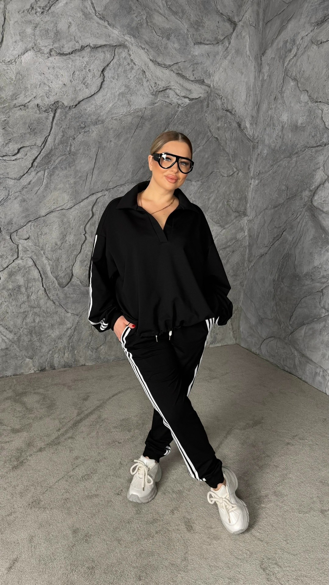 женский спортивный костюм adidas,костюм спортивный,женский спортивный костюм,спортивный костюм с полосками,адидас костюм женский