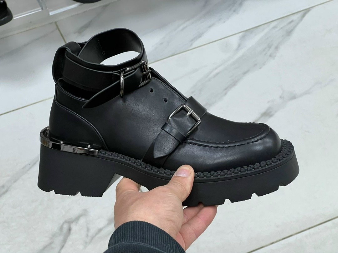 ,женские ботинки,женская ,обуви,ботинки