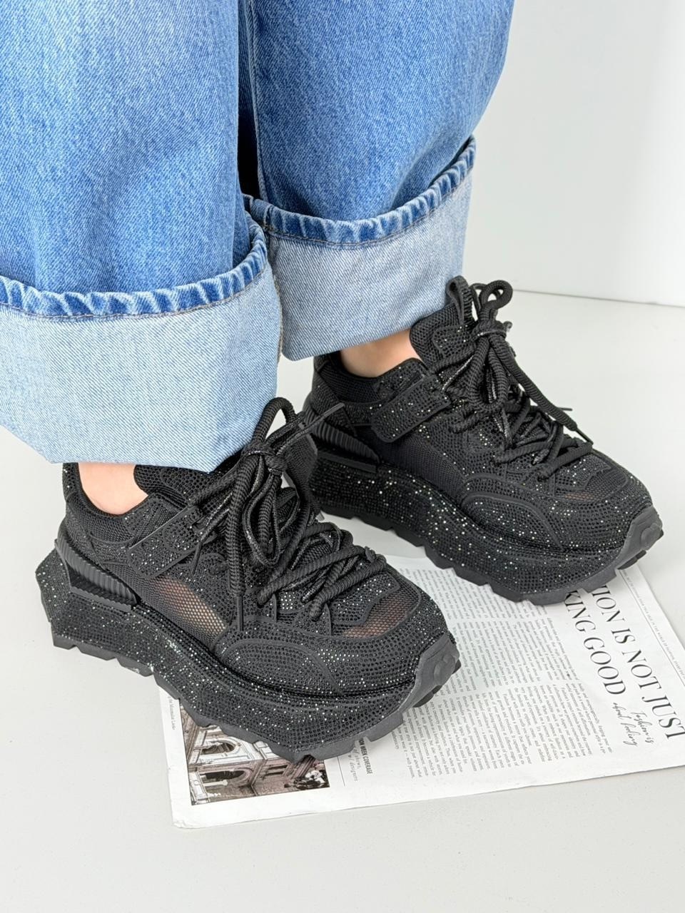 кроссовки черные,кроссовки женские модные черные,кроссовки женские,черные массивные кроссовки женские,объемные черные кроссовки