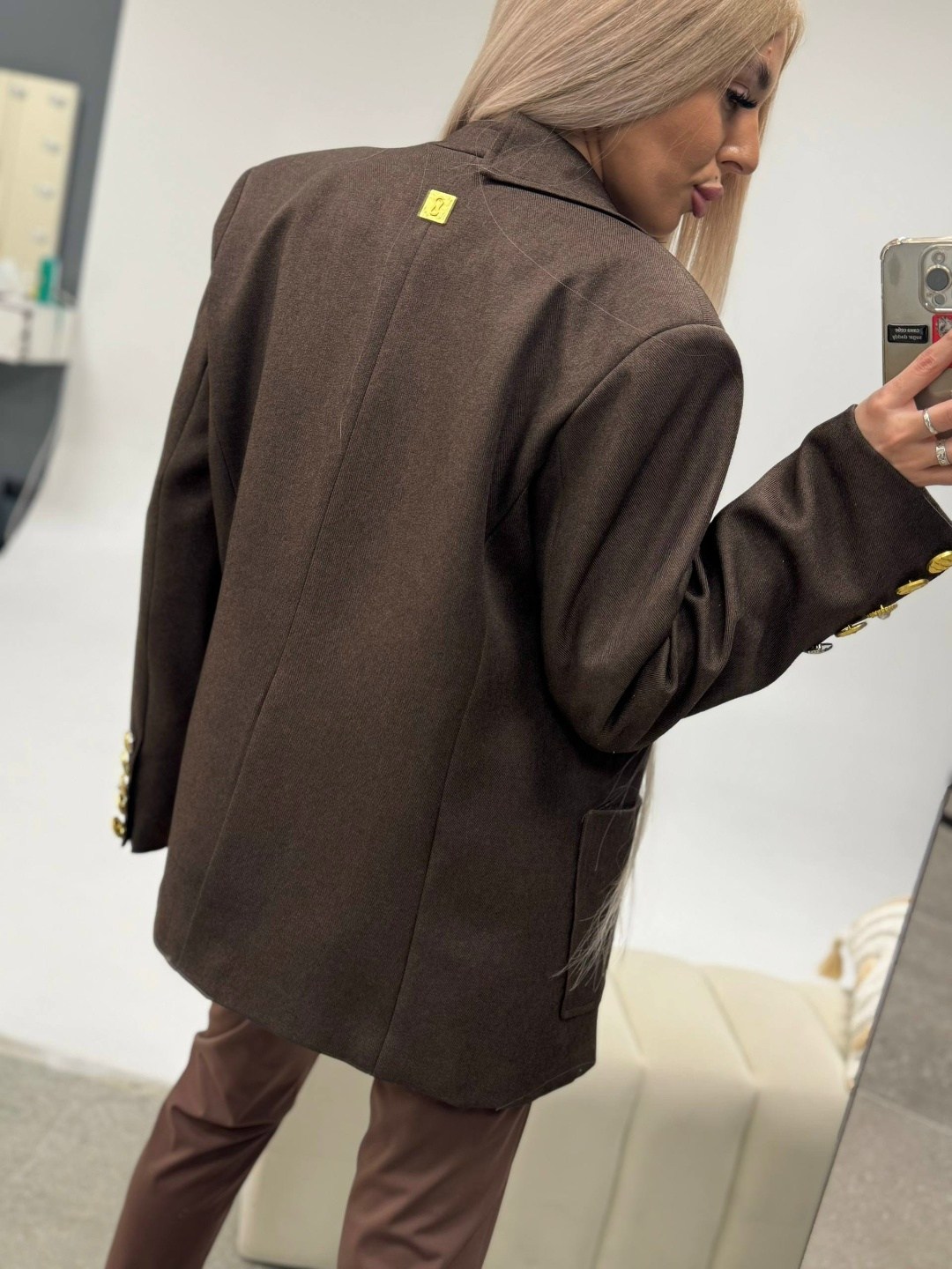 жакет,пиджак,черный пиджак с золотыми пуговицами,стильный пиджак,пиджак женский gianni versace