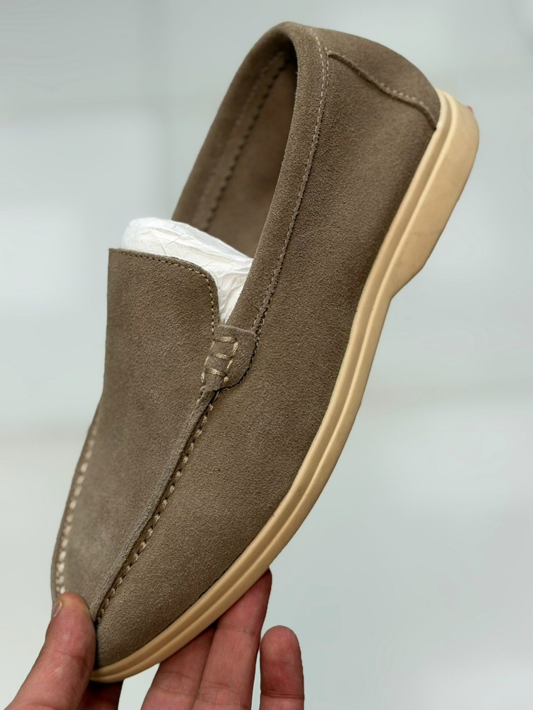 ,лоферы loro piana мужские,лоферы бежевые,мокасин мужские,замшевые мокасины лоро пиано