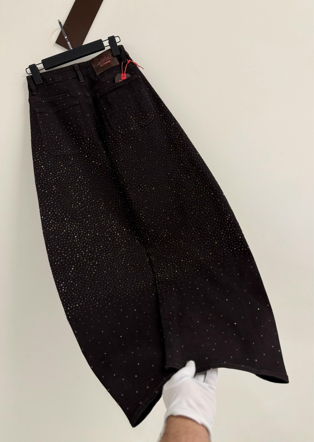 джинсы со стразами,джинсы mango со стразами,джинсы со стразами zarina,джинсы с блестками,джинсы со стразами женские