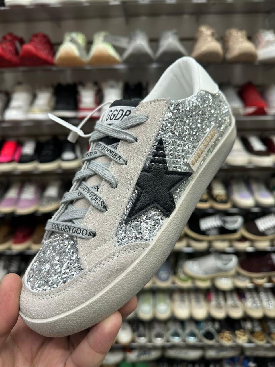 кеды golden goose,,golden goose кеды hi star на платформе черный,женские брендовые кроссовки кеды со звездой голден гус,кеды super-star с блестками golden goose черный