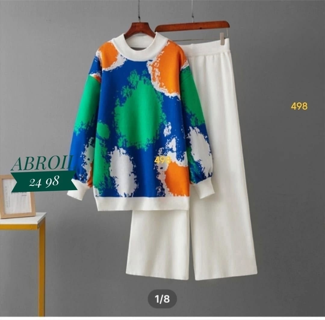 костюм с принтом,костюм из свитшота,трикотажные костюмы,трикотажный свитер,костюм женский