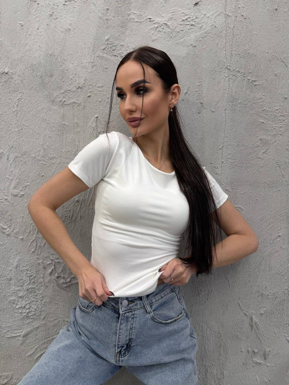 футболка skims базовая облегающая kamilek,футболка skims базовая облегающая kamilek 396651826,женская футболка,футболка скимс укороченная базовая облегающая,футболки базовая