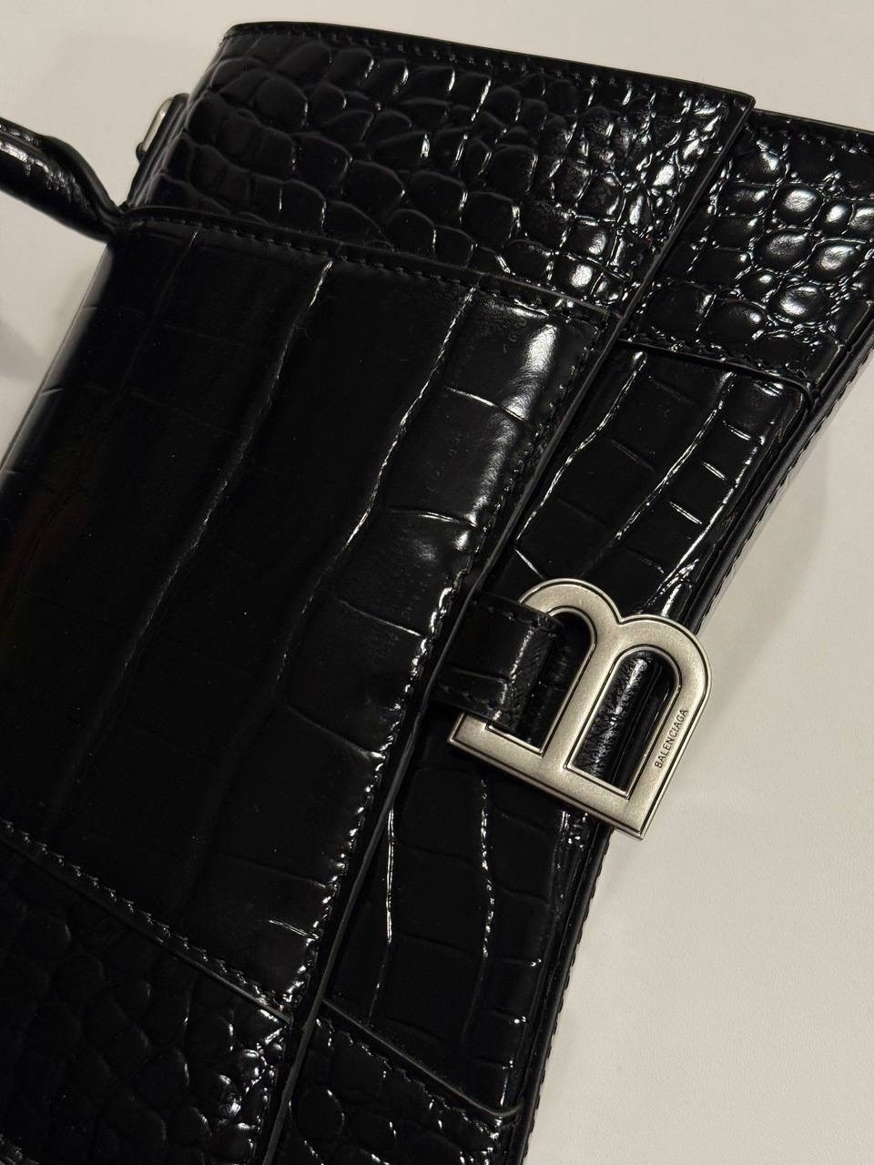 balenciaga сумка,сумка женская balenciaga,модная сумка,сумка на плечо balenciaga,balenciaga balenciaga