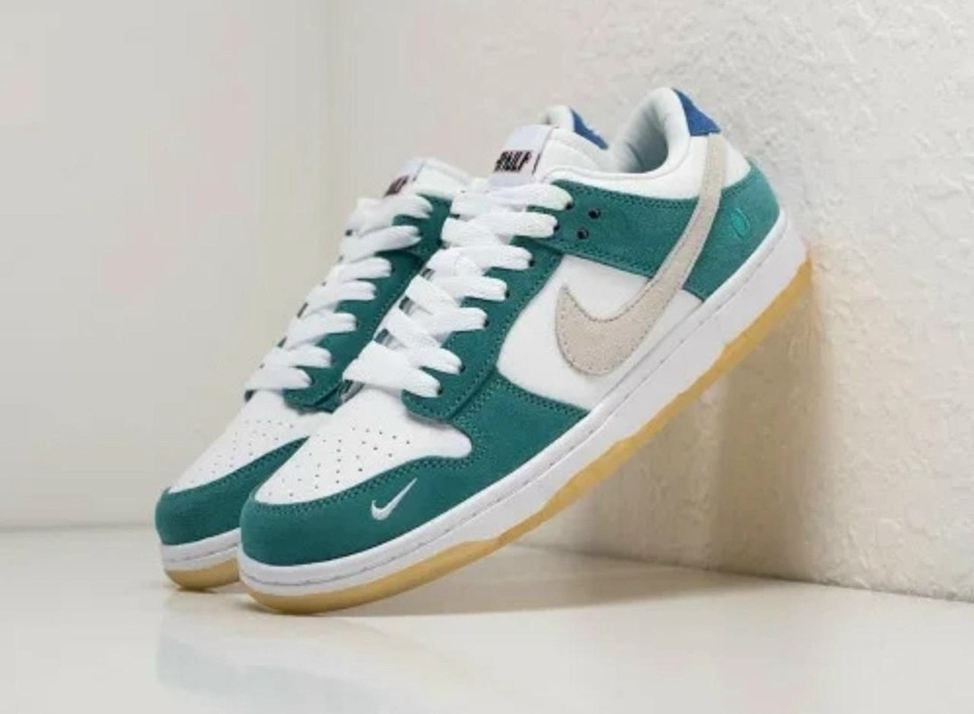 nike dunk sb low purple pigeon,кроссовки nike sb dunk low purple pigeon,nike sb dunk purple pigeon,nike dunk purple pigeon,данки кроссовки найк фиолетовые