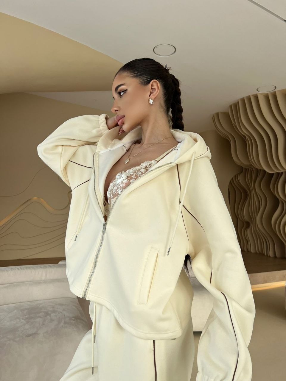 спортивный костюм,женский спортивный костюм,костюм женские спортивные костюмы,женский костюм,белый костюм