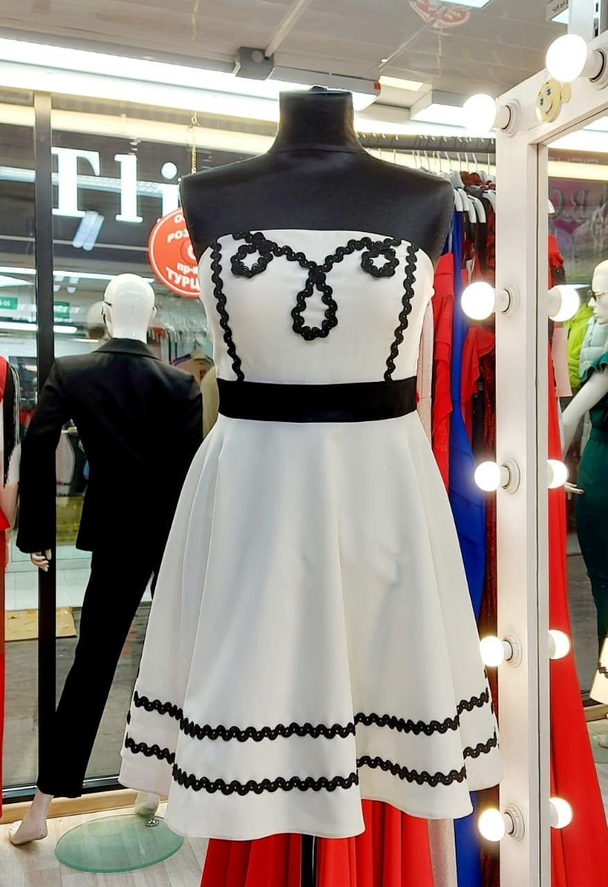 свадебное платье,платье на выпускной,платье,атласное свадебное платья,платье для выпускного вечера